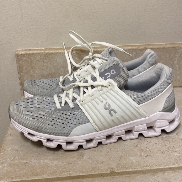 Grey and white On clouds Womens 7.5 - Picture 3 of 5